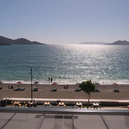 Hotel Sea Door *