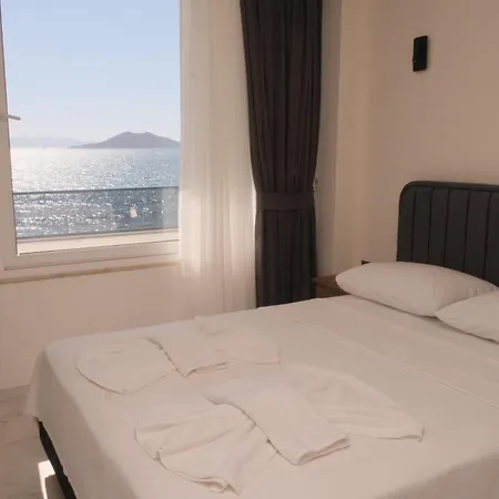 Sea Door * Φετιγιέ